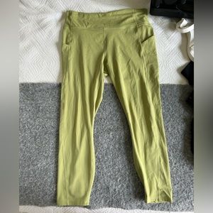 Green fabletics leggings! Only worn once